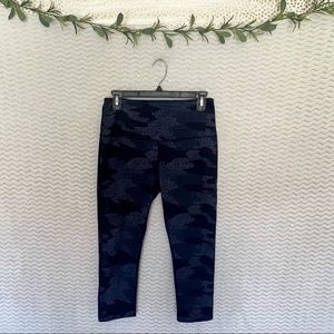 Zella High Waisted Navy Crop Camo Leggings Size Medium